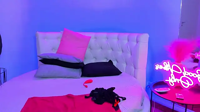 Snapshot of JessicaSky_ chatting on November 14, 2025, 8:45 pm JessicaSky online show from November 14, 2025, 8:45 pm