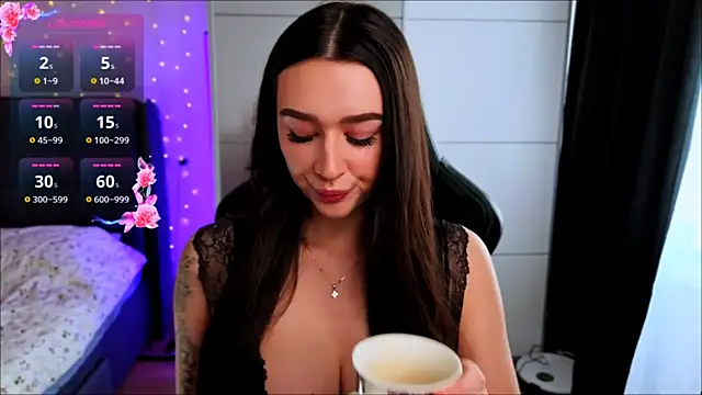 Veronica Larsson online show from February 5, 2026, 9:27 am