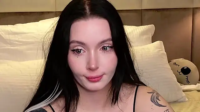 Snapshot of Goldy_Stark chatting on December 5, 2025, 8:50 pm Goldy Stark online show from December 5, 2025, 8:50 pm