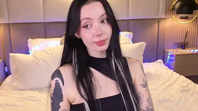 Snapshot of Goldy_Stark chatting on December 3, 2025, 8:52 pm Goldy Stark online show from December 3, 2025, 8:52 pm