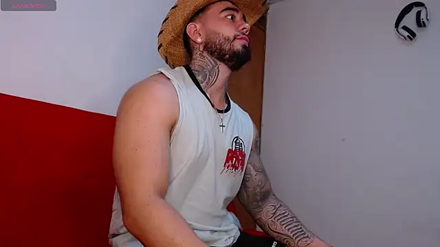 Snapshot of tommyblessd1 chatting on November 4, 2025, 9:24 am tommyblessd1 online show from November 4, 2025, 9:24 am