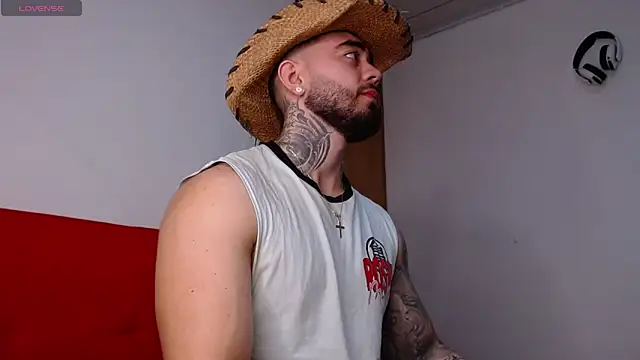 Snapshot of tommyblessd1 chatting on October 29, 2025, 5:17 am tommyblessd1 online show from October 29, 2025, 5:17 am