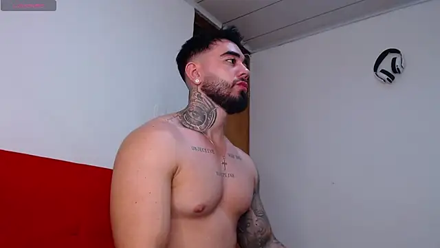 Snapshot of tommyblessd1 chatting on October 28, 2025, 6:01 am tommyblessd1 online show from October 28, 2025, 6:01 am