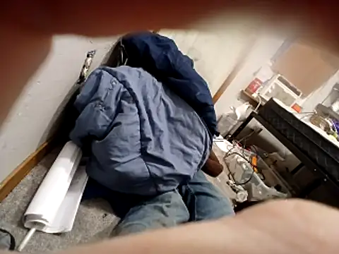 Hurri21 online show from December 21, 2025, 5:53 am