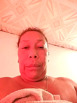 Naomi-Mature online show from February 13, 2026, 8:58 am