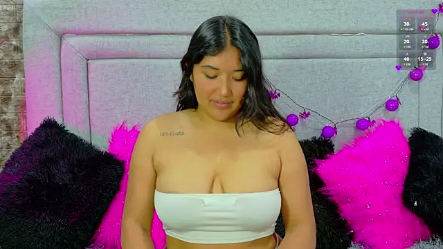 SharaRous online show from October 14, 2025, 1:01 pm