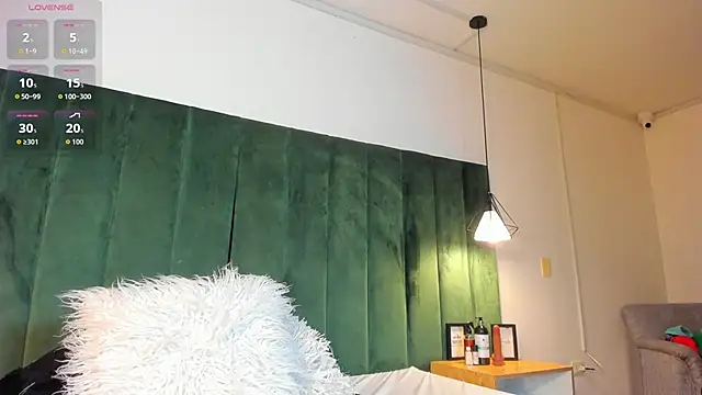 kittyy milk 001 online show from November 3, 2025, 9:18 pm