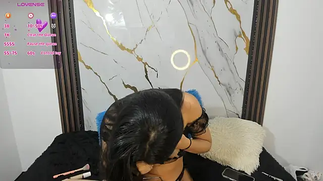 Snapshot of nina_vixen chatting on October 21, 2025, 8:19 pm nina vixen online show from October 21, 2025, 8:19 pm