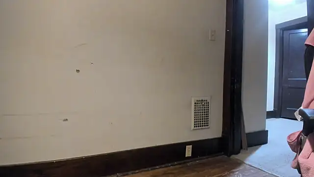 Snapshot of scottgunning2 chatting on September 29, 2025, 1:28 pm scottgunning2 online show from September 29, 2025, 1:28 pm