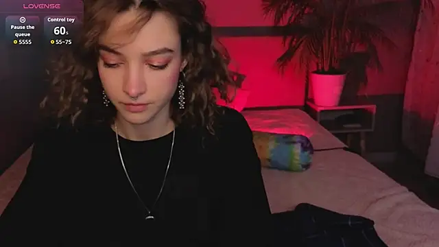 Snapshot of __grace__ chatting on October 10, 2025, 10:38 am grace online show from October 10, 2025, 10:38 am