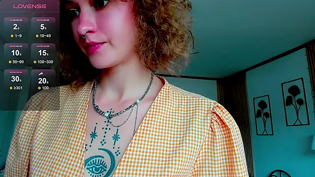 Snapshot of __grace__ chatting on November 25, 2025, 4:35 am grace online show from November 25, 2025, 4:35 am