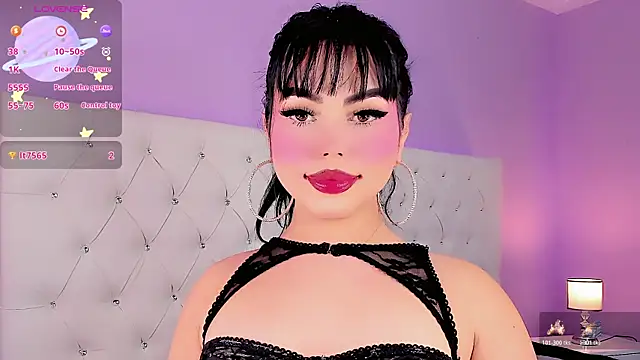 Snapshot of DaniielaV chatting on November 23, 2025, 2:05 pm DaniielaV online show from November 23, 2025, 2:05 pm