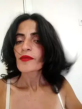 Gecenin Kralicesi online show from September 18, 2025, 2:20 pm