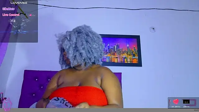 Snapshot of ebony_NeighborMoans chatting on July 8, 2026, 3:19 am ebony NeighborMoans online show from July 8, 2026, 3:19 am