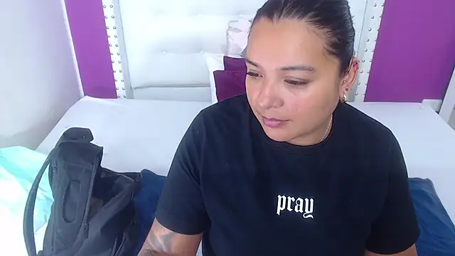 fat naughtyass online show from February 20, 2026, 2:19 pm