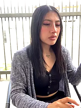 Snapshot of KloePink_ chatting on October 17, 2025, 1:13 pm KloePink online show from October 17, 2025, 1:13 pm