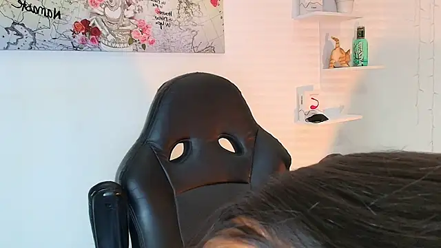 Snapshot of jennifer_Scot chatting on December 3, 2025, 3:07 am jennifer Scot online show from December 3, 2025, 3:07 am