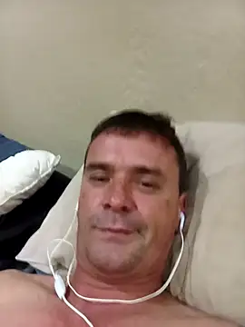 Snapshot of Rudie1 chatting on November 13, 2025, 11:41 pm Rudie1 online show from November 13, 2025, 11:41 pm