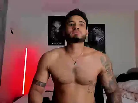 Austin torres  online show from September 30, 2025, 2:39 am