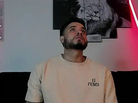 Austin torres  online show from September 13, 2025, 3:50 am