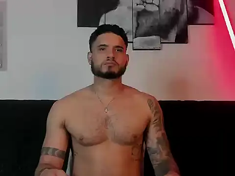 Austin torres  online show from September 10, 2025, 3:05 am