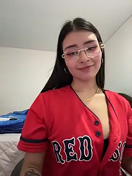 Snapshot of CatadeLuca chatting on December 13, 2025, 8:04 pm CatadeLuca online show from December 13, 2025, 8:04 pm