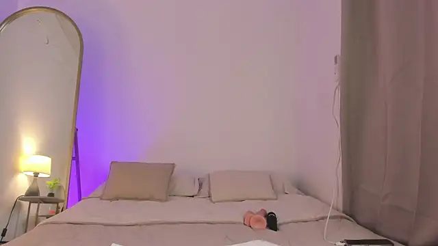 elzafuentes1 online show from January 7, 2026, 7:41 pm