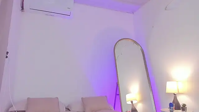 Snapshot of elzafuentes1 chatting on October 24, 2025, 9:14 pm elzafuentes1 online show from October 24, 2025, 9:14 pm