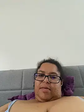 wishuhope4 online show from December 21, 2025, 11:27 pm