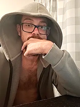 Snapshot of Kurtplays chatting on September 9, 2025, 12:43 am Kurtplays online show from September 9, 2025, 12:43 am