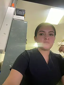 Snapshot of marianm29 chatting on October 29, 2025, 1:43 pm marianm29 online show from October 29, 2025, 1:43 pm