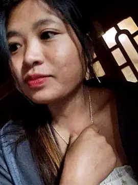 Angela-babyxx online show from October 28, 2025, 1:50 am