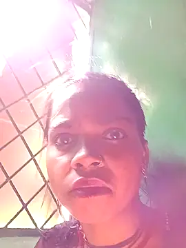 Snapshot of HotPiya439 chatting on October 14, 2025, 5:41 am HotPiya439 online show from October 14, 2025, 5:41 am