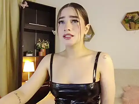 Snapshot of StefannyCipriani chatting on November 23, 2025, 12:20 am StefannyCipriani online show from November 23, 2025, 12:20 am