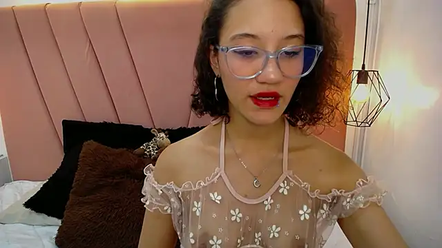 Snapshot of miss_m1a chatting on September 28, 2025, 12:50 am miss m1a online show from September 28, 2025, 12:50 am