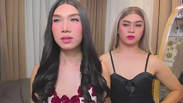 MaxCollins online show from November 28, 2025, 8:42 pm