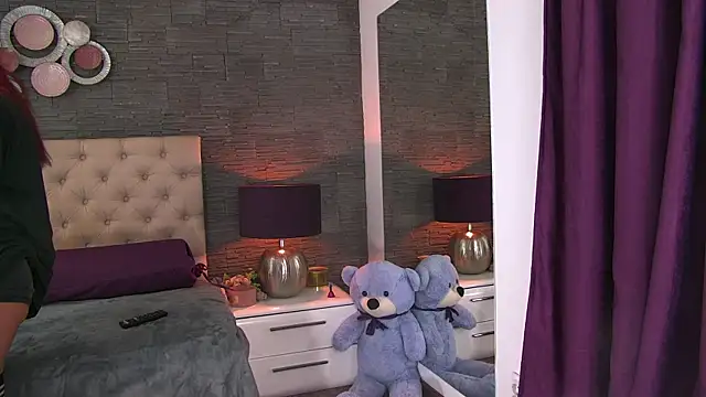 VannyFoxx online show from May 24, 2026, 3:56 pm
