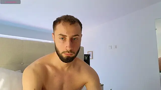 Snapshot of RyanStorm_ chatting on April 8, 2026, 9:44 am RyanStorm online show from April 8, 2026, 9:44 am