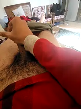 Snapshot of WelloffUpthrow chatting on December 16, 2025, 7:23 am WelloffUpthrow online show from December 16, 2025, 7:23 am