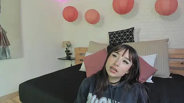 Anie sp online show from September 15, 2025, 7:03 pm