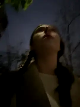 FroggyAnna online show from October 9, 2025, 3:56 pm