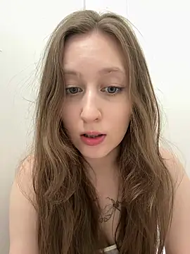 Snapshot of FroggyAnna chatting on July 17, 2026, 4:04 pm FroggyAnna online show from July 17, 2026, 4:04 pm