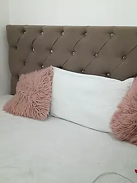 Snapshot of Isbettyche chatting on December 4, 2025, 7:46 pm Isbettyche online show from December 4, 2025, 7:46 pm