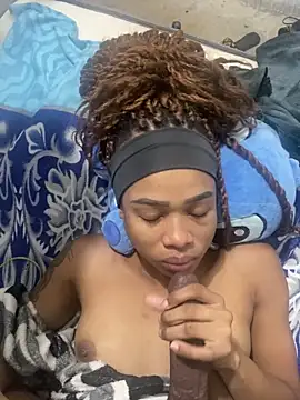 Snapshot of sexy-colombiana chatting on April 18, 2026, 2:03 am sexy-colombiana online show from April 18, 2026, 2:03 am