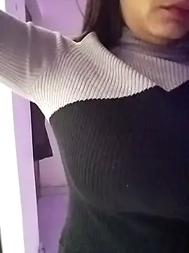 Snapshot of Sexy_vernilla chatting on November 28, 2025, 10:10 pm Sexy vernilla online show from November 28, 2025, 10:10 pm