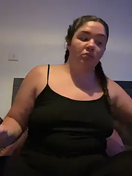 Imogenbabyyy online show from July 25, 2026, 9:43 pm