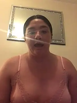 Imogenbabyyy online show from May 12, 2026, 8:48 pm