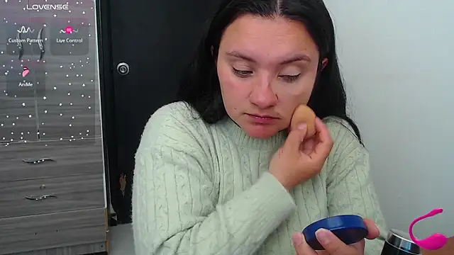 EmilySpicy online show from September 22, 2025, 5:52 pm