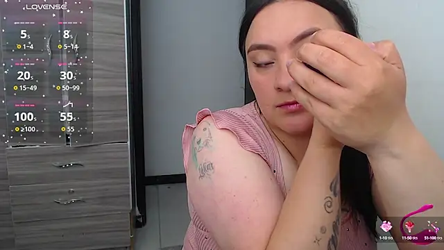EmilySpicy online show from September 25, 2025, 3:29 pm