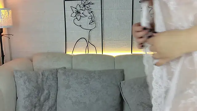 VioletBlacke  online show from January 13, 2026, 1:15 pm